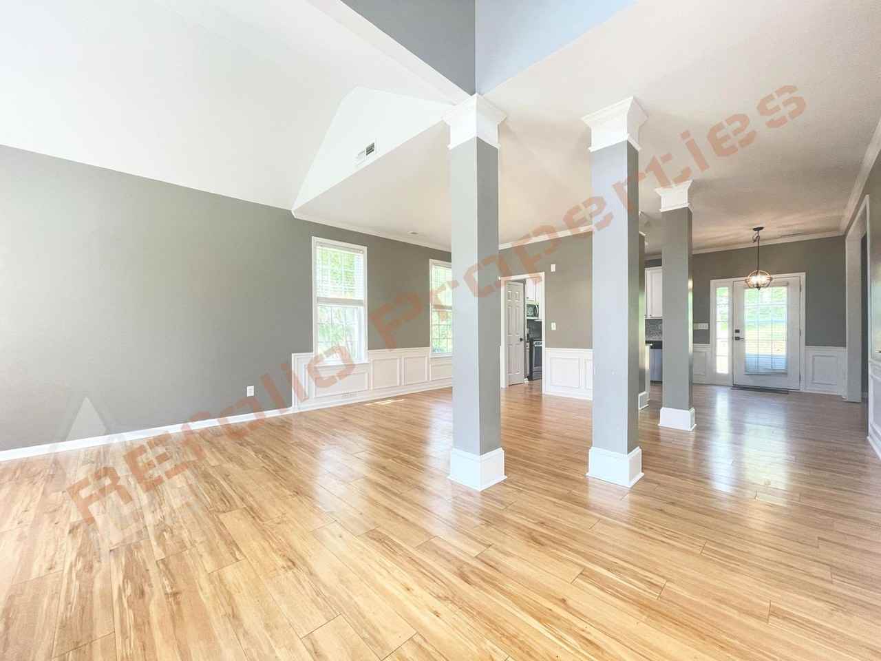 5422 Whisperwood Dr - Photo 3 of 34