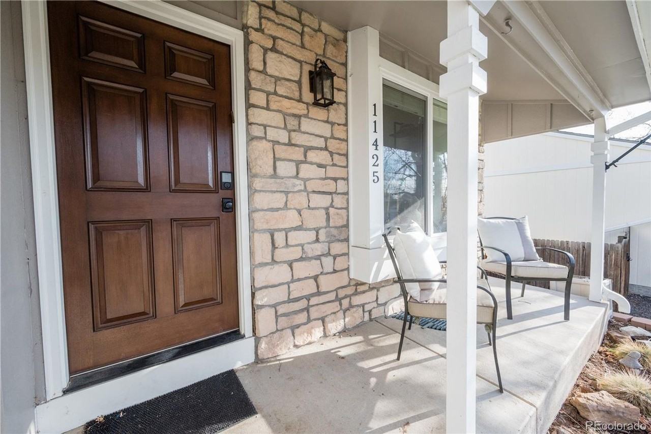 11425 W Maplewood Ave - Photo 3 of 32