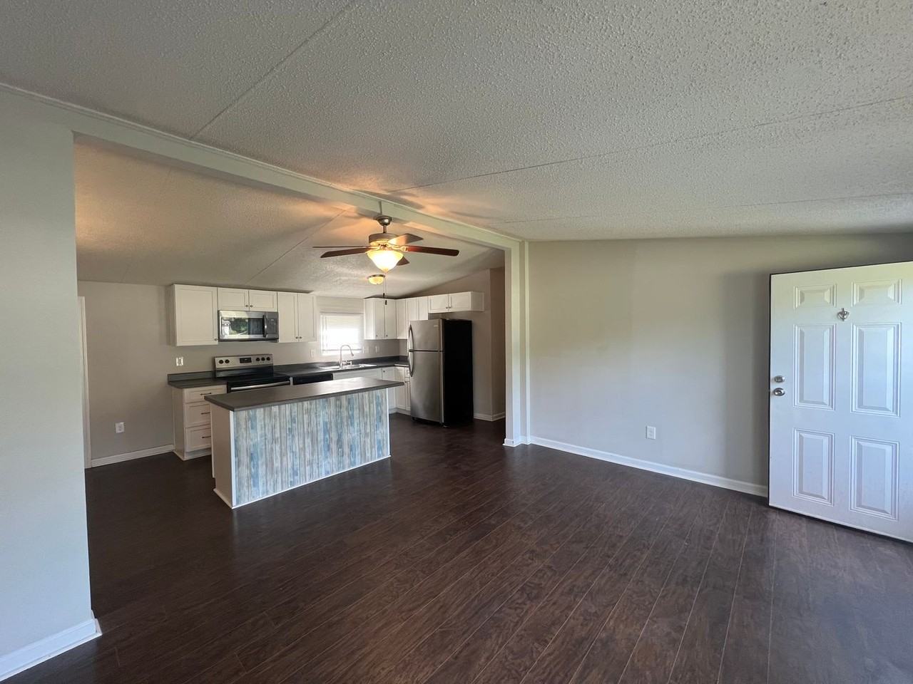 4851 Verde View Dr - Photo 3 of 13