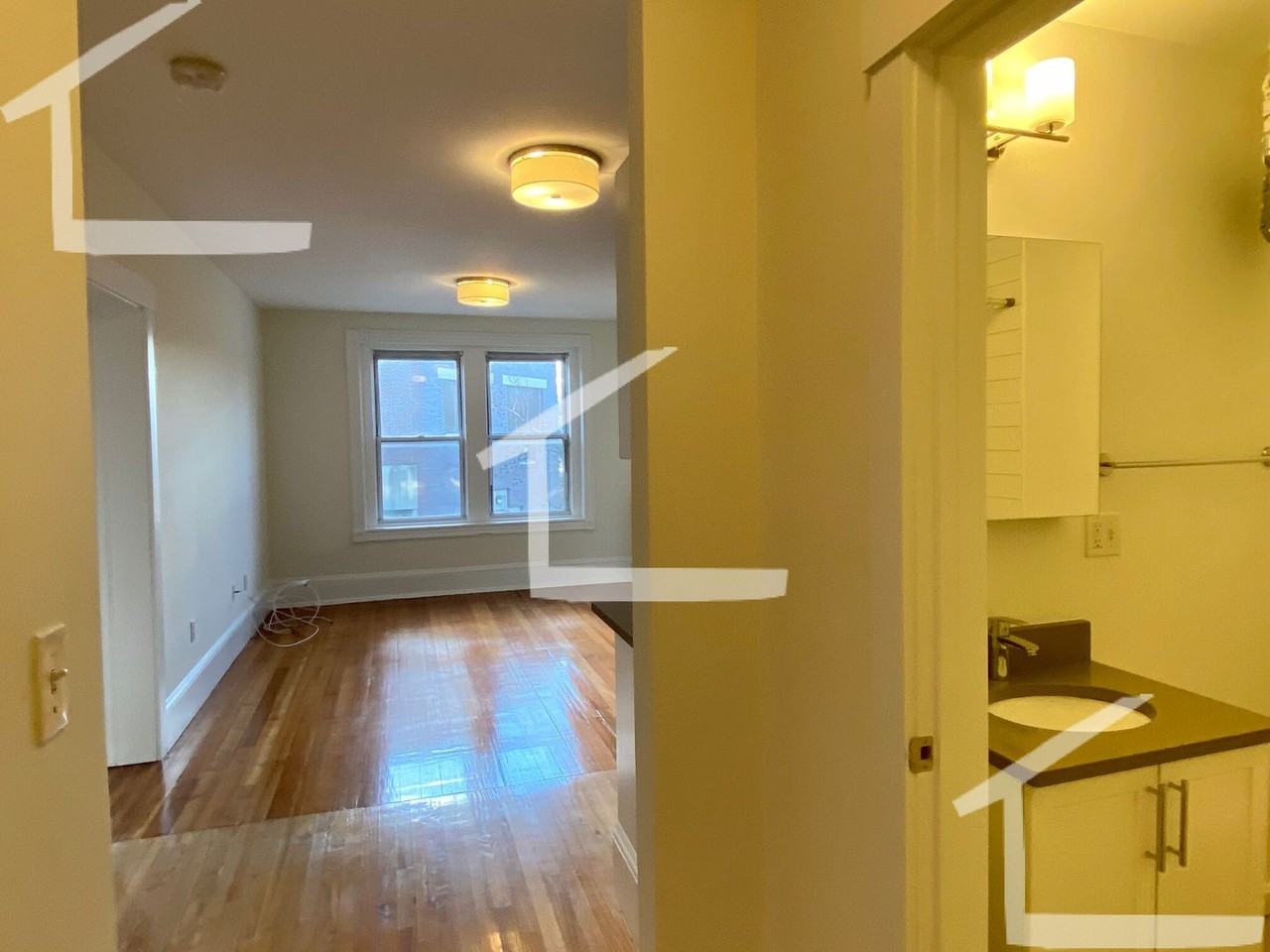 85 Harvard Street - Photo 3 of 21