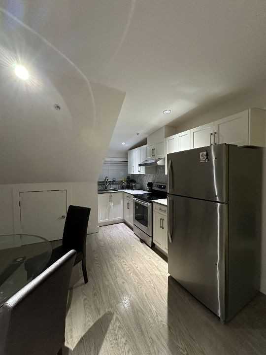 5477 Wales Street - Photo 3 of 7