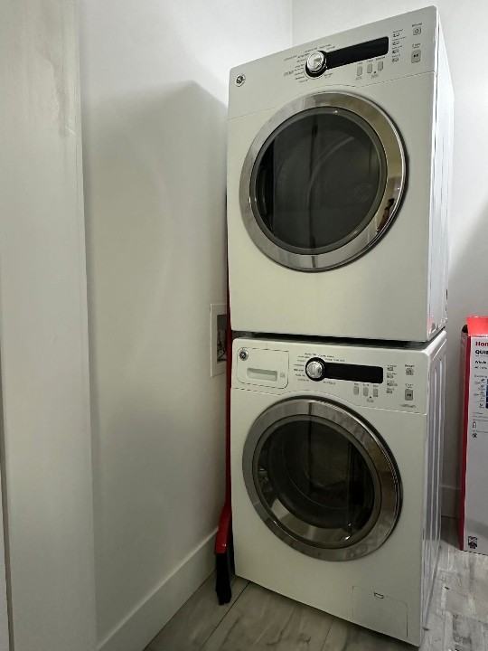 5477 Wales Street - Photo 5 of 7