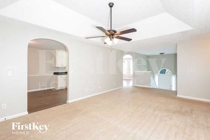 530 Sanford Creek Ln - Photo 3 of 16