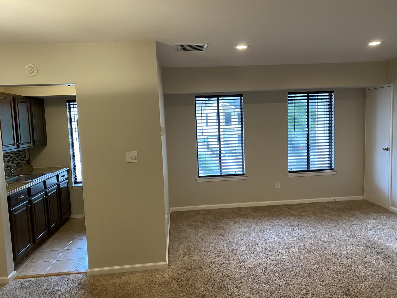 34 Navajo Ct #34 - Photo 2 of 9