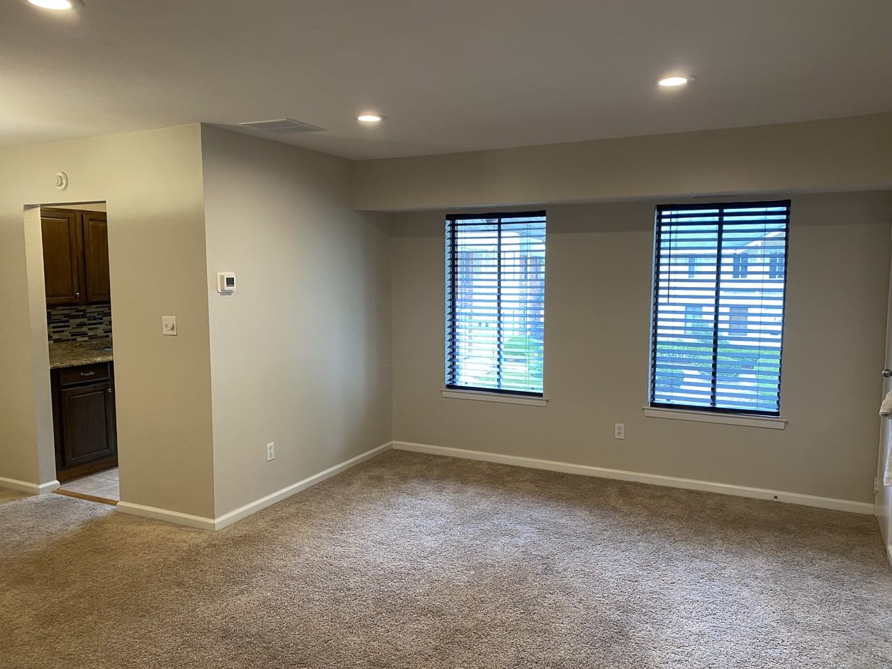 34 Navajo Ct #34 - Photo 3 of 9