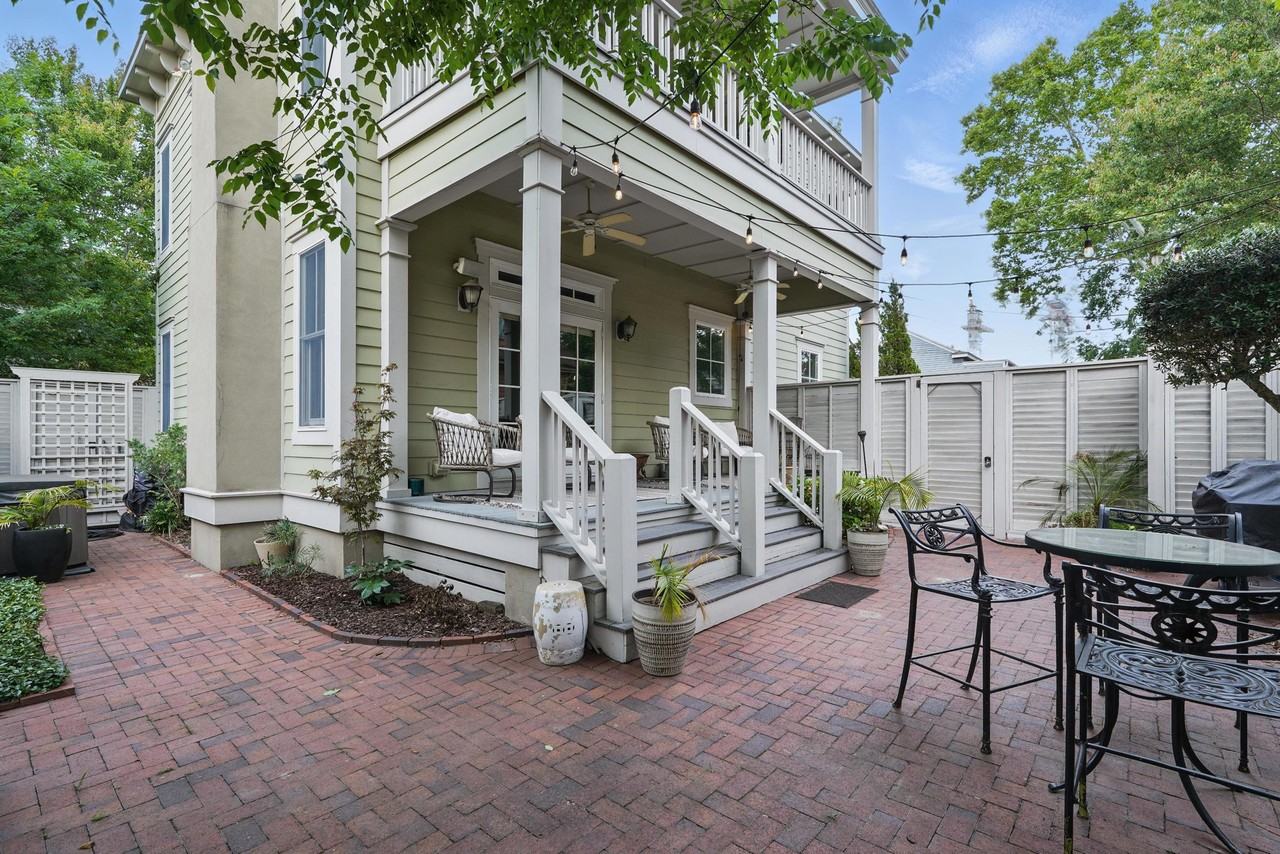 221 E Park Ave #NA - Photo 5 of 40
