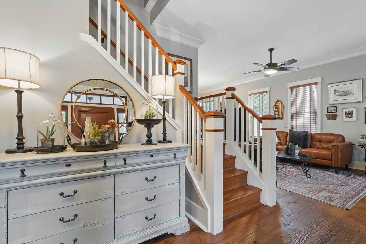 221 E Park Ave #NA - Photo 7 of 40