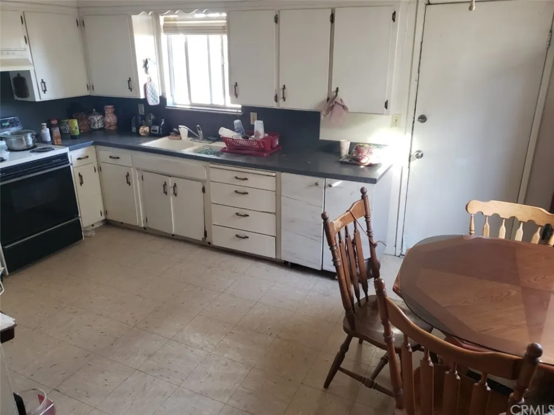 1547 Truman Dr #1547 - Photo 3 of 8