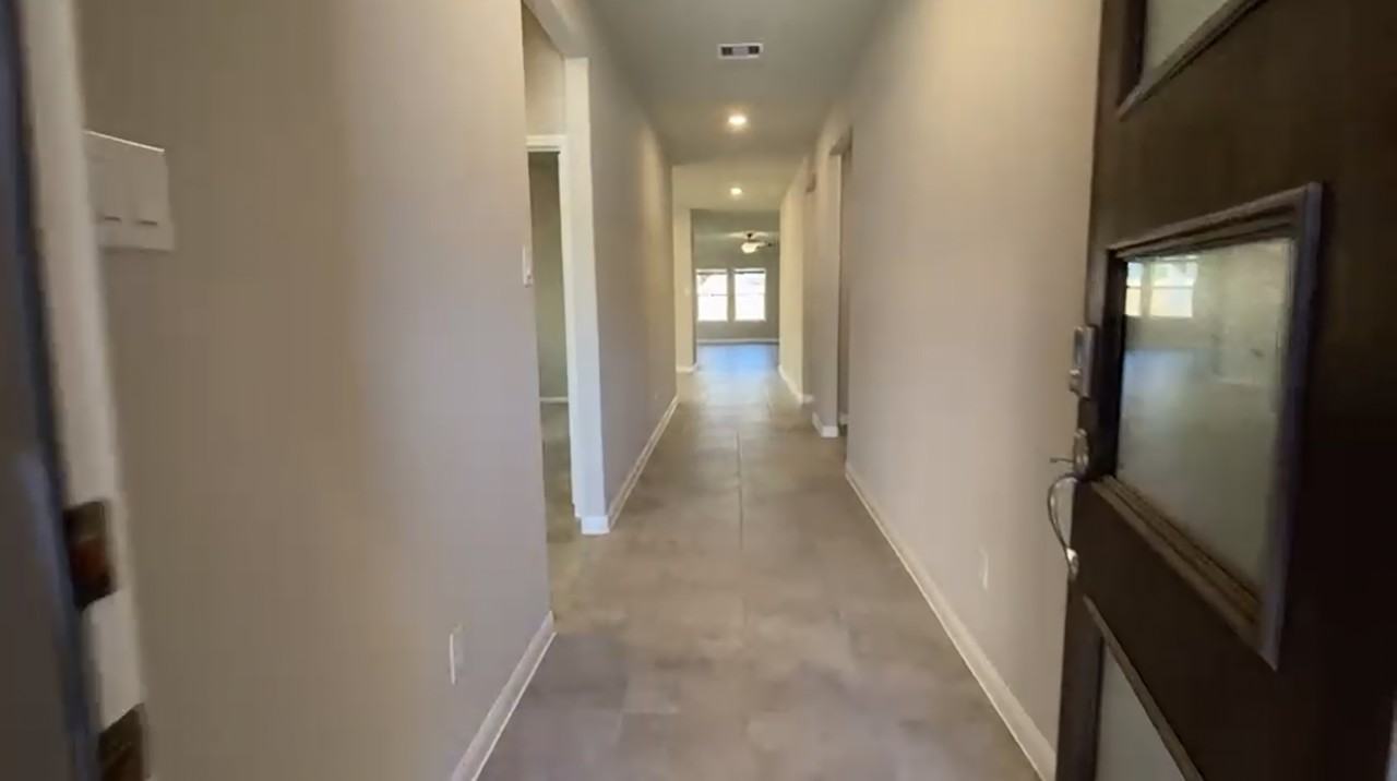 2418 Humble Way #NA - Photo 4 of 28