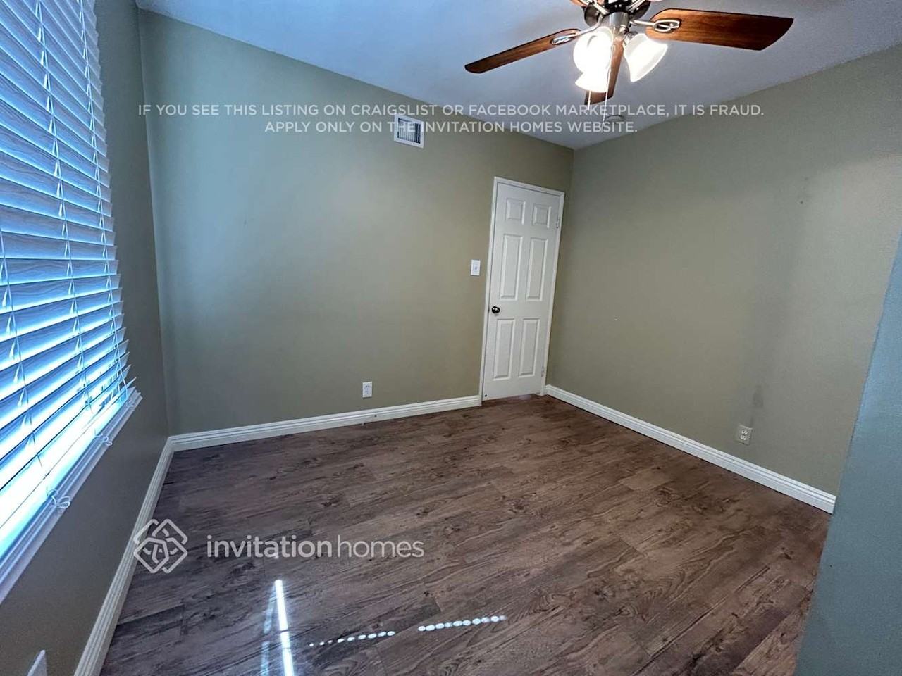 7327 Newcastle Ave - Photo 7 of 14