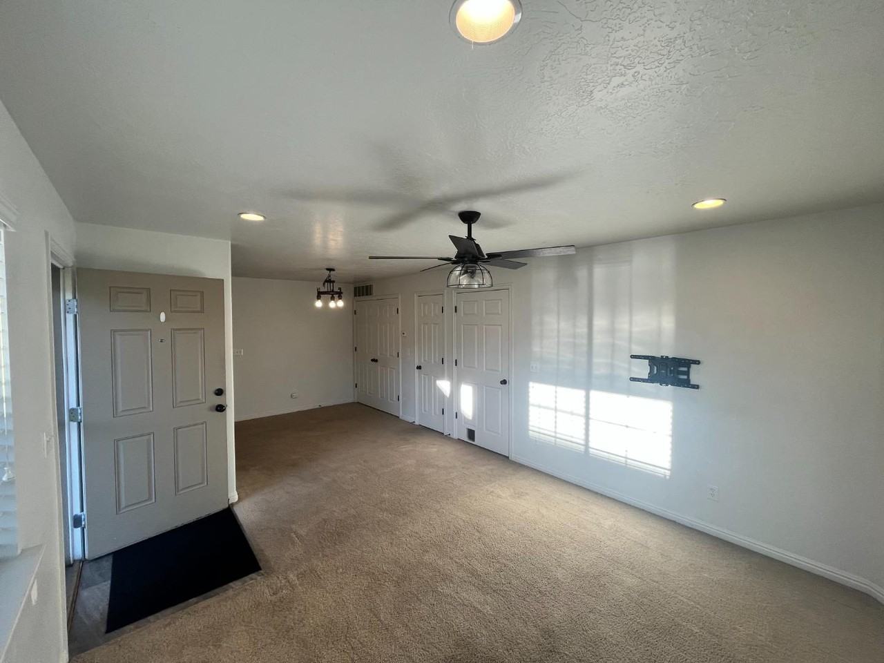 2525 W 450 S - Photo 5 of 20