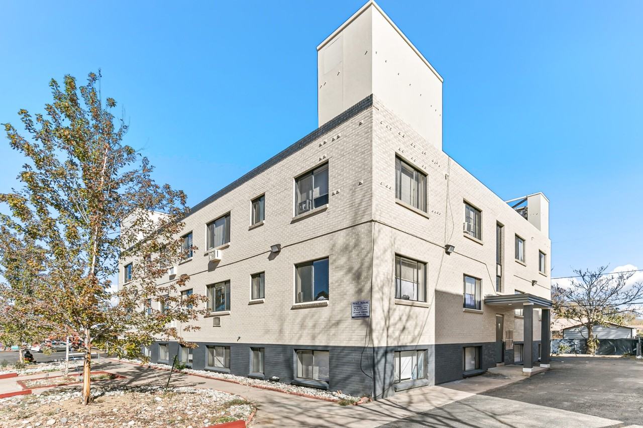 560 DAYTON ST - Photo 2 of 4