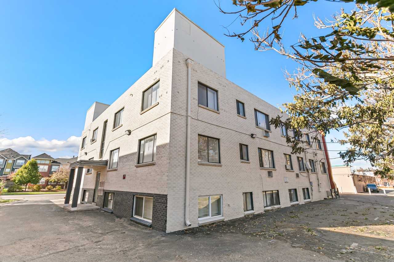 560 DAYTON ST - Photo 3 of 4