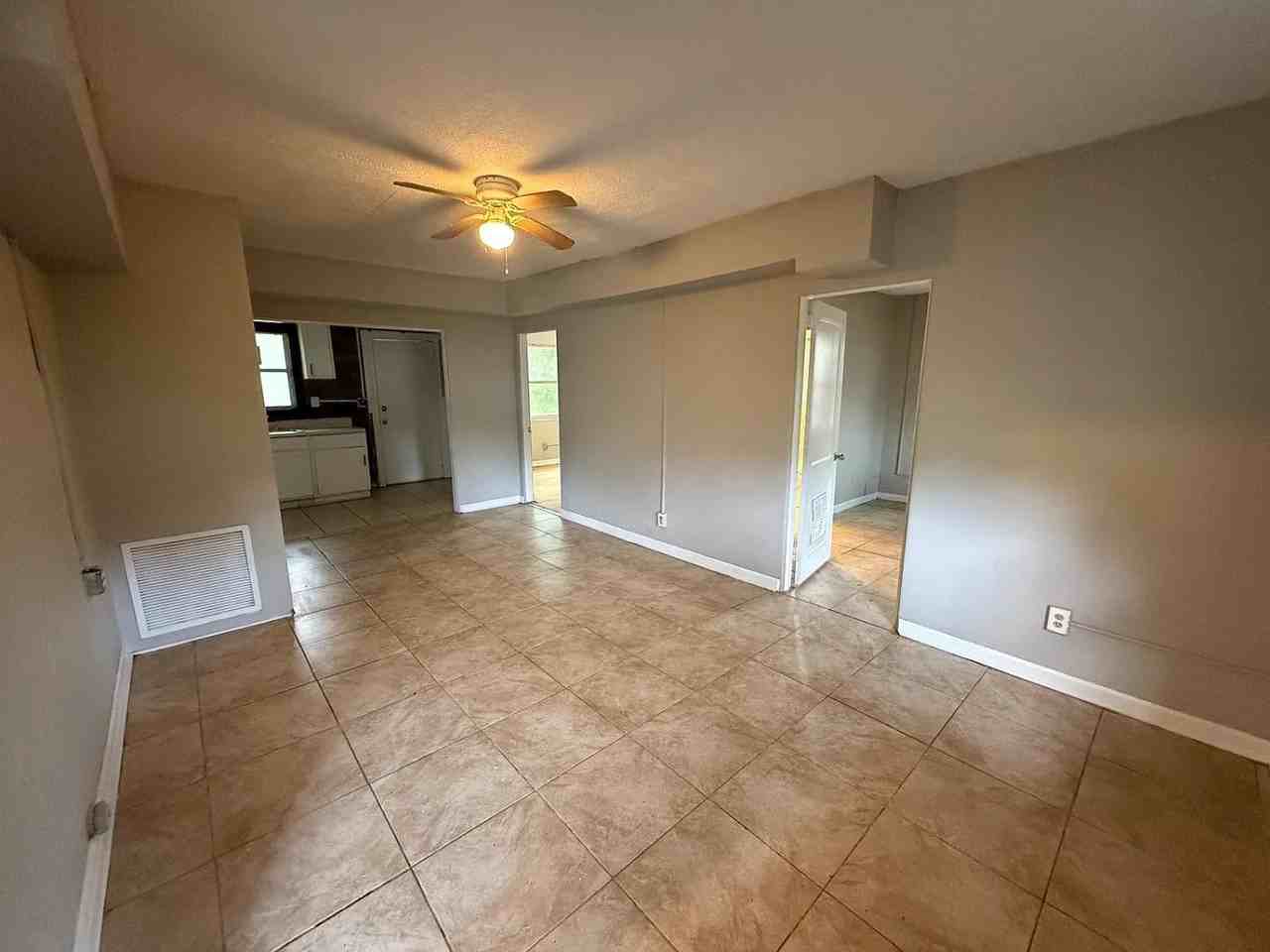 1742 Brooker Rd - Photo 3 of 8