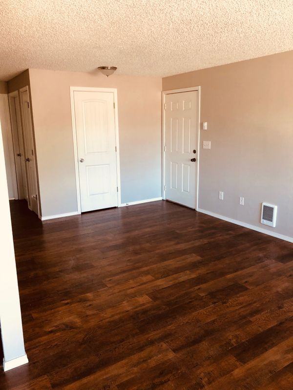 627 Se Russell St - Photo 2 of 11