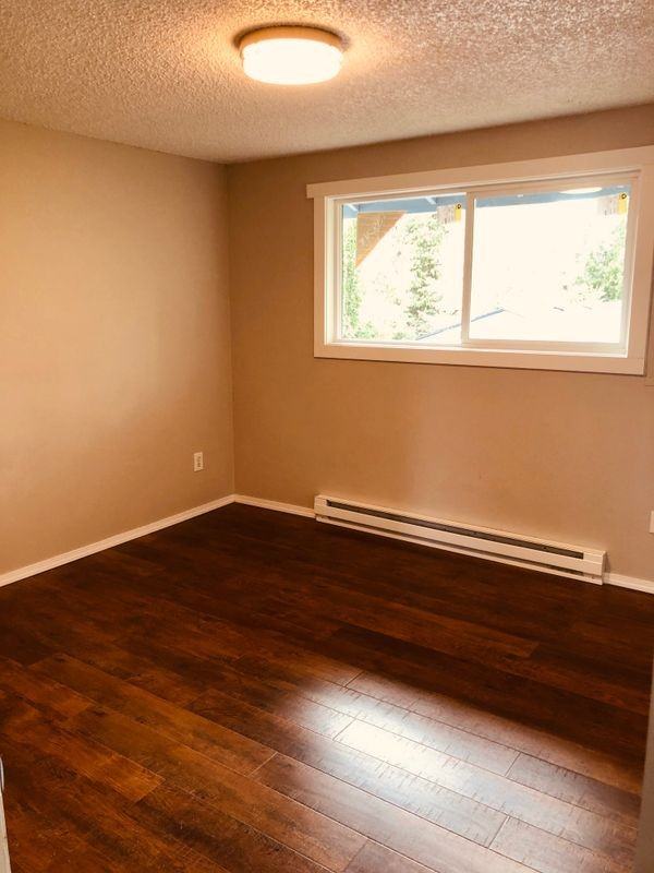 627 Se Russell St - Photo 5 of 11