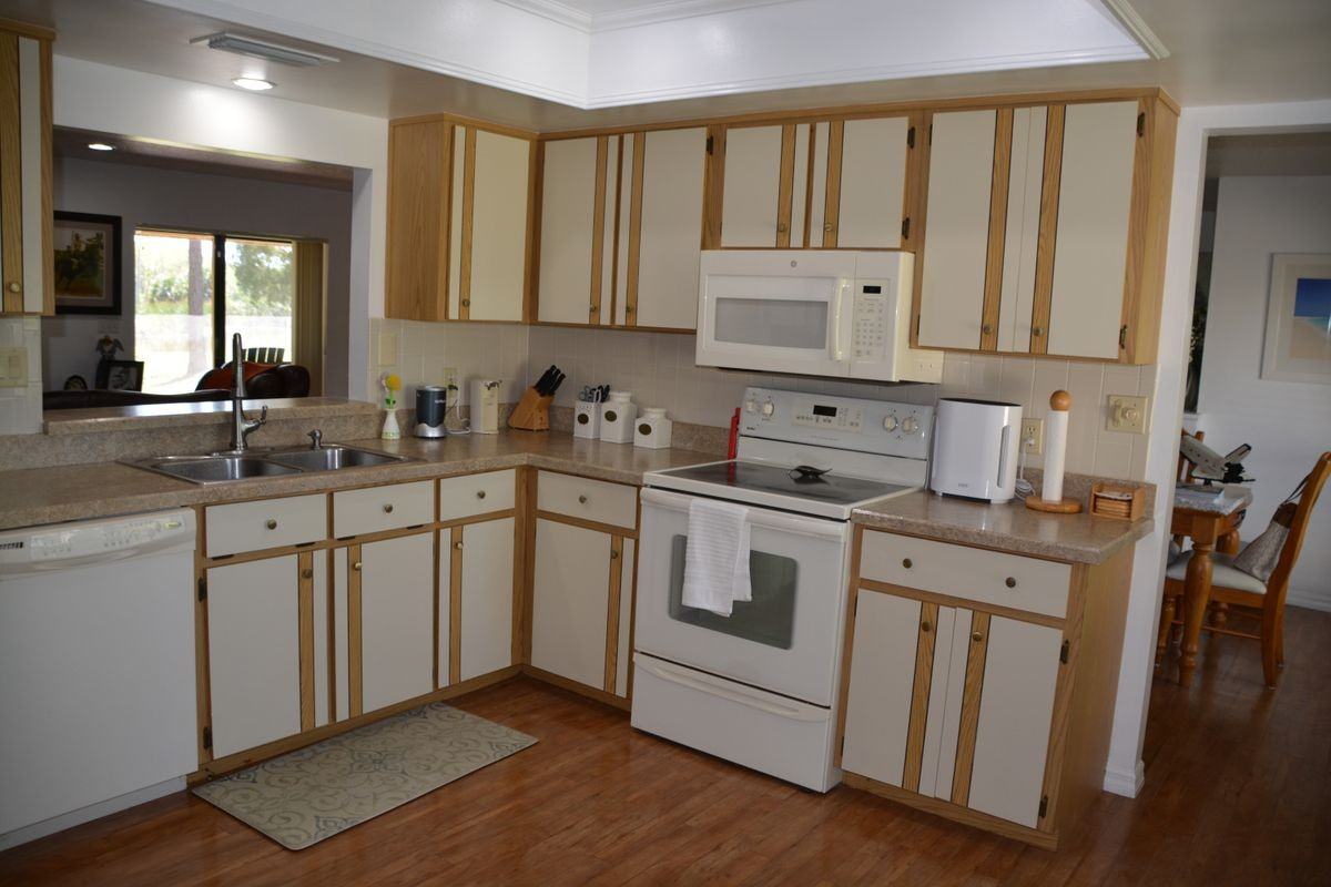 1045 Pine Island Rd - Photo 3 of 4