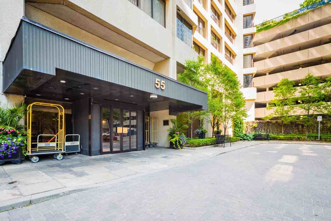 65 Harbourside Apts. #3107 - Photo 3 of 3