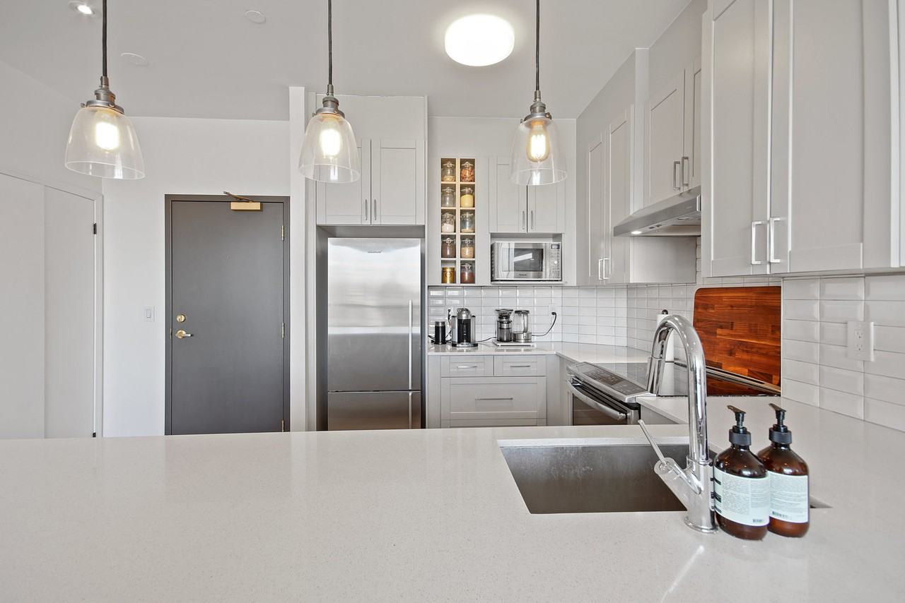980 Yonge St #710 - Photo 7 of 26