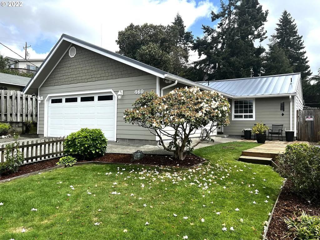 460 2nd Ave - Photo 2 of 18