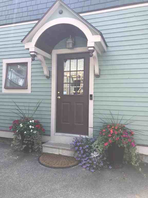 66 Caroline St - Photo 2 of 31