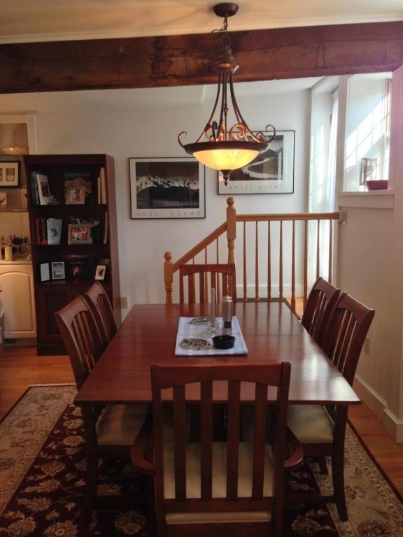 66 Caroline St - Photo 5 of 31