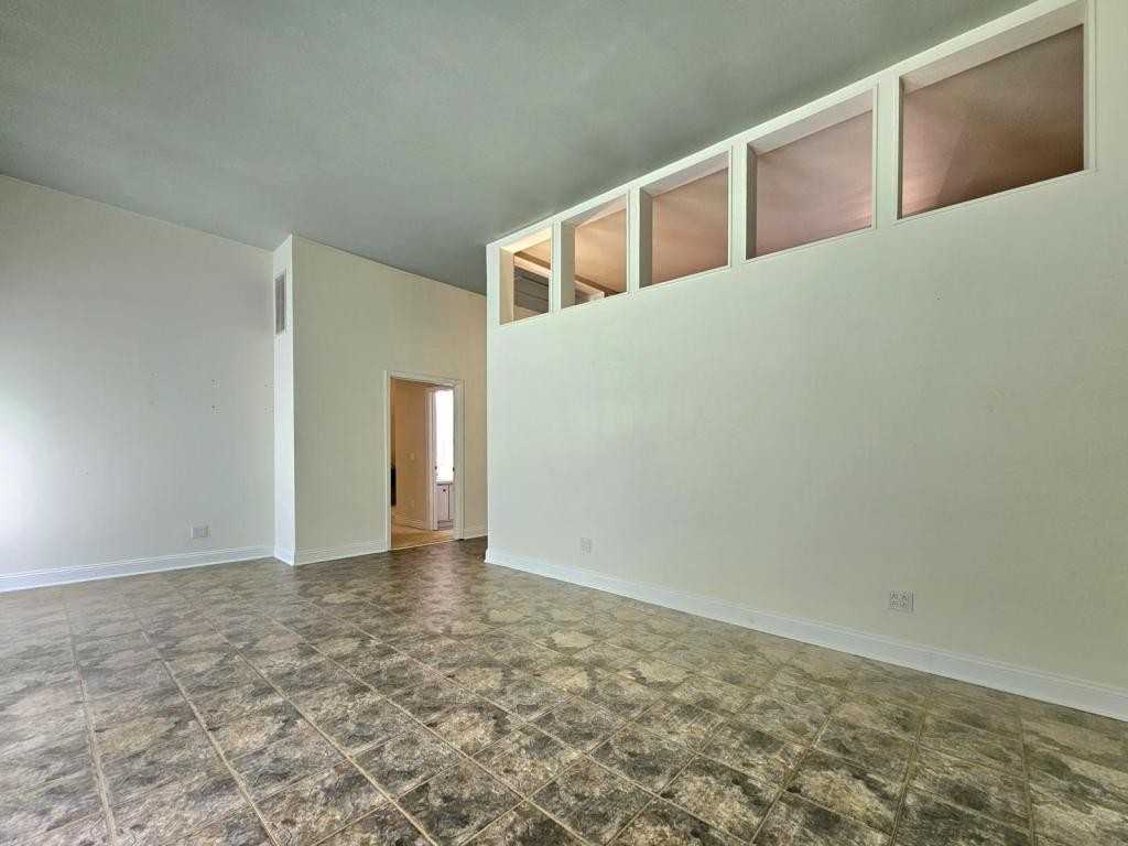 317 Adahi Rd Se - Photo 6 of 24