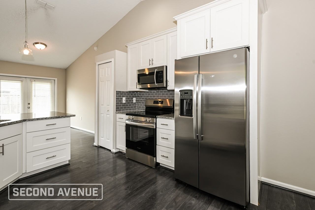 2226 Thomas Lynch Ct - Photo 2 of 22