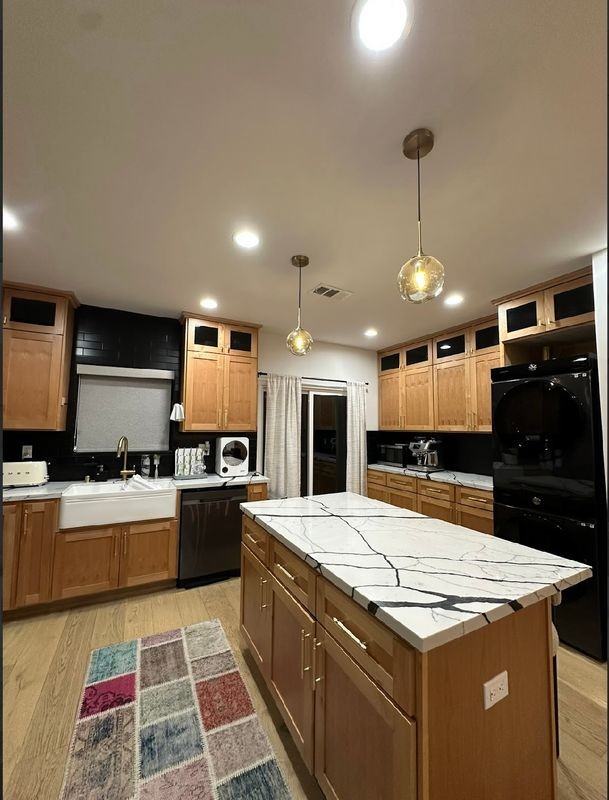 5125 Rockland Ave - Photo 7 of 11