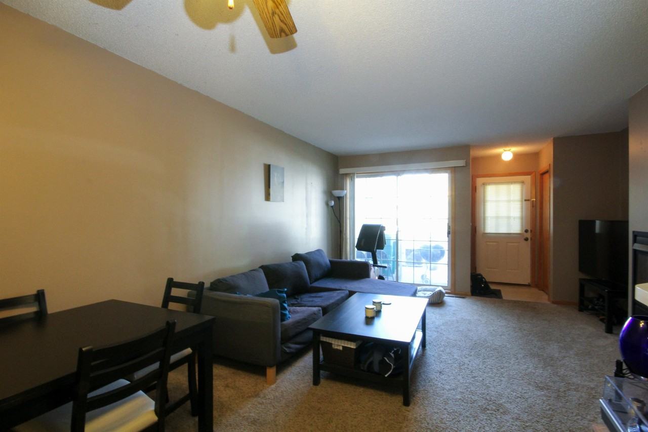 1946 Glenfield Ct #1 - Photo 6 of 18