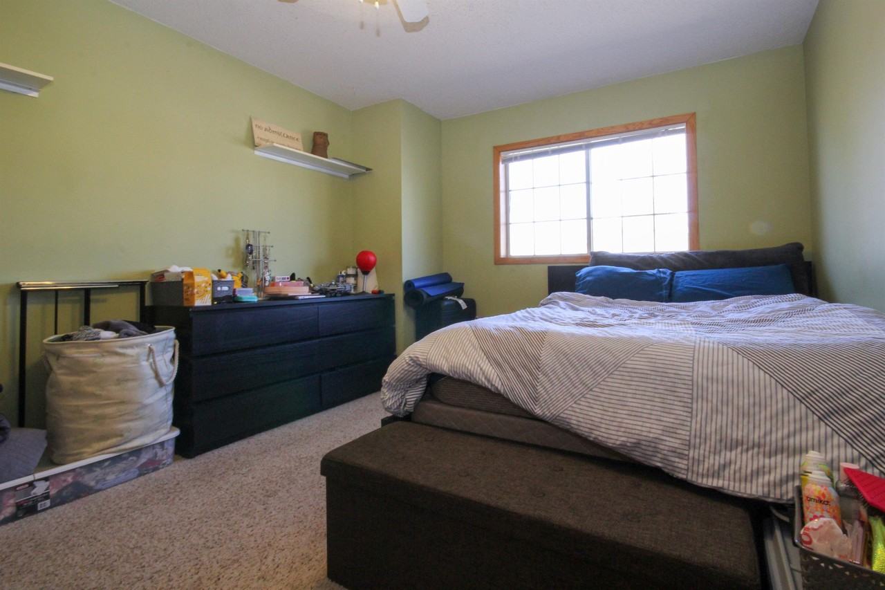 1946 Glenfield Ct #1 - Photo 3 of 18