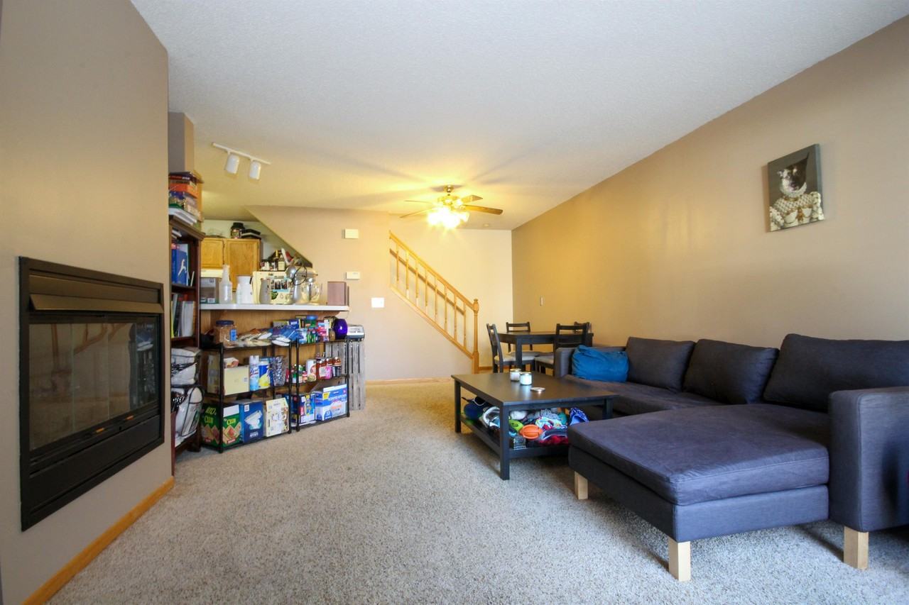 1946 Glenfield Ct #1 - Photo 4 of 18