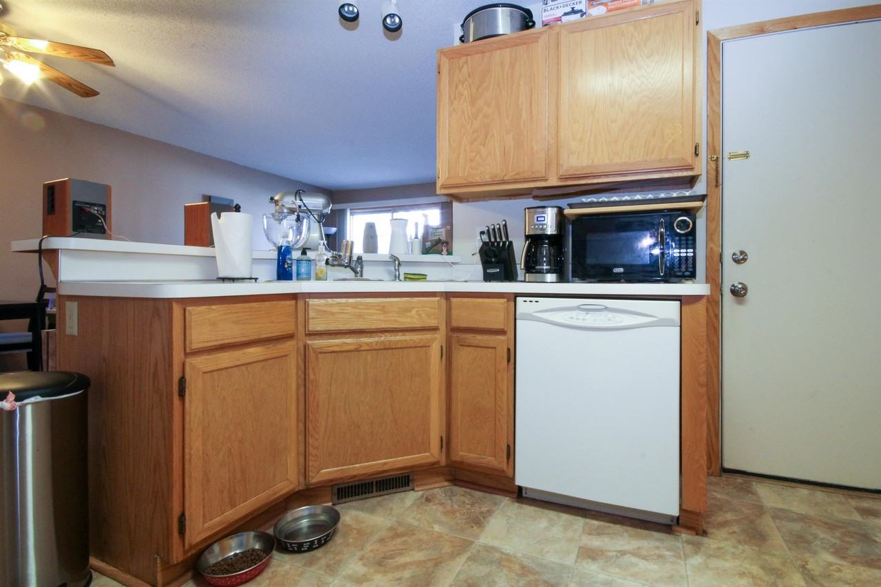 1946 Glenfield Ct #1 - Photo 7 of 18