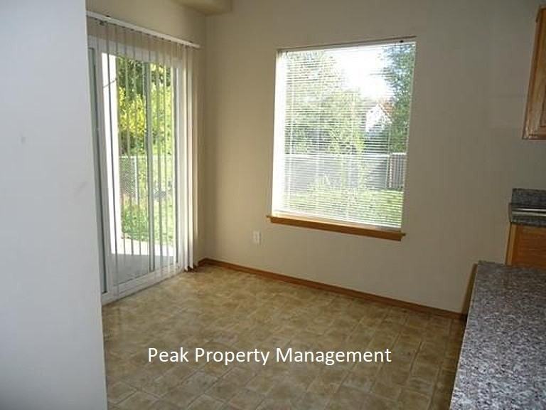 210 Ascent Ct #B - Photo 6 of 8