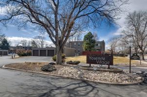 featured image of 1152 S Yosemite Way #1