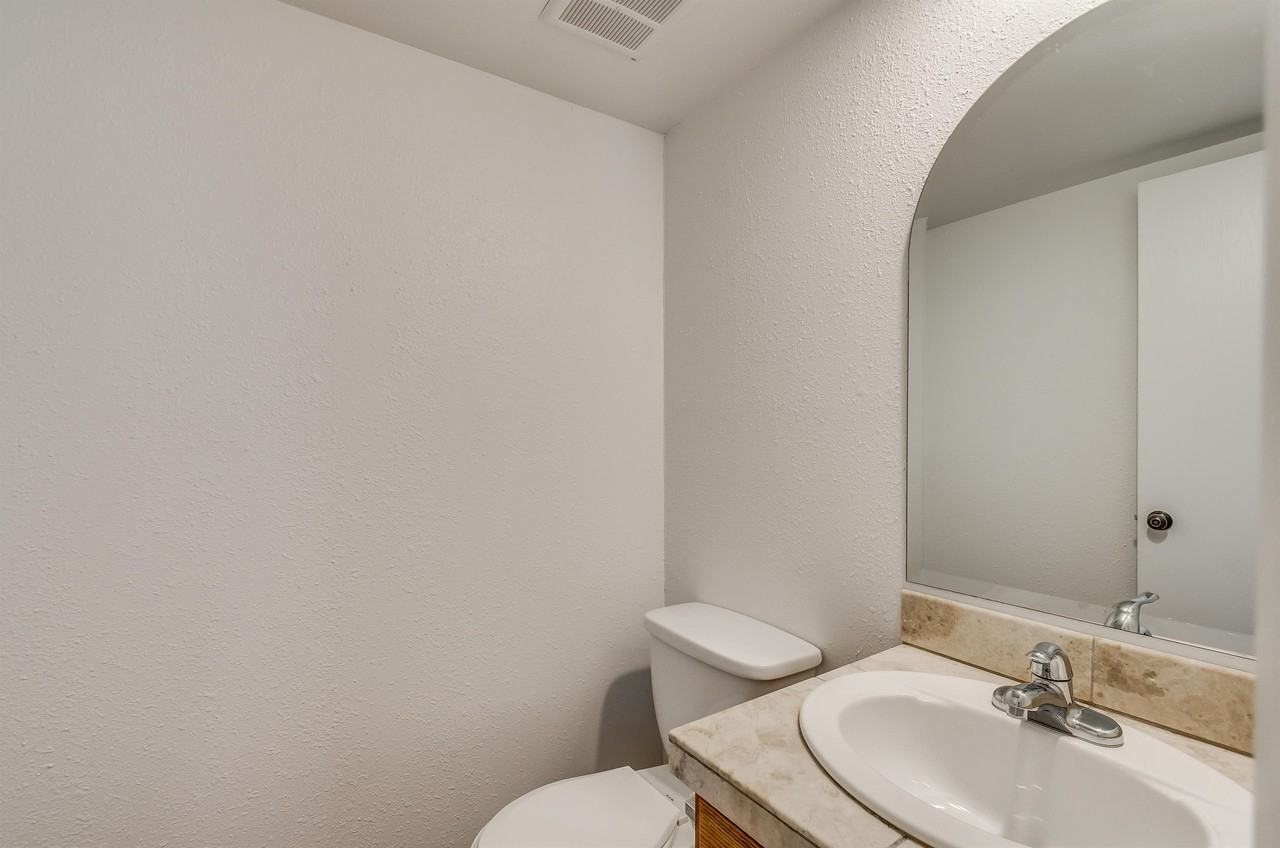 1152 S Yosemite Way #1 - Photo 2 of 25