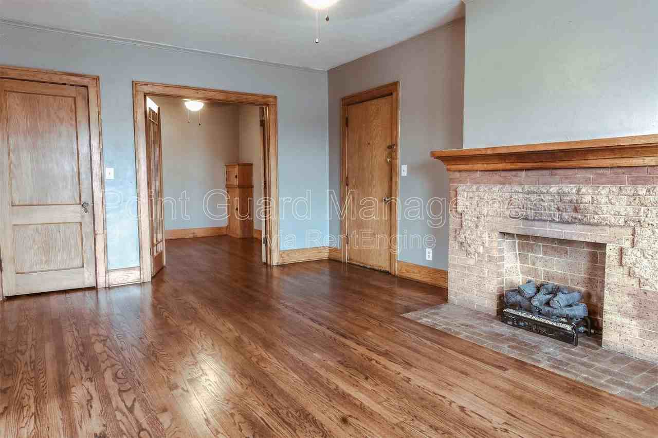 1518 N Robinson Ave #11 - Photo 2 of 21