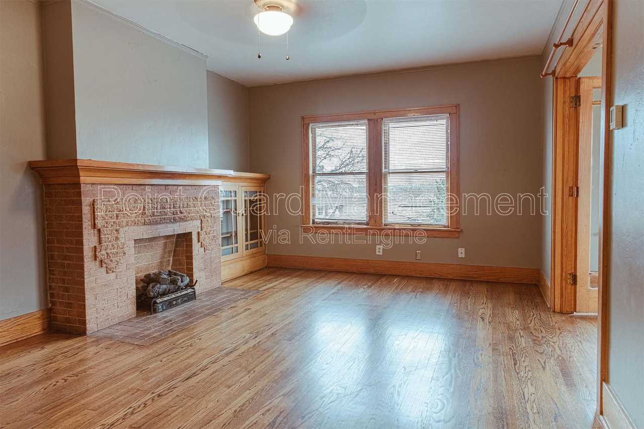 1518 N Robinson Ave #11 - Photo 5 of 21