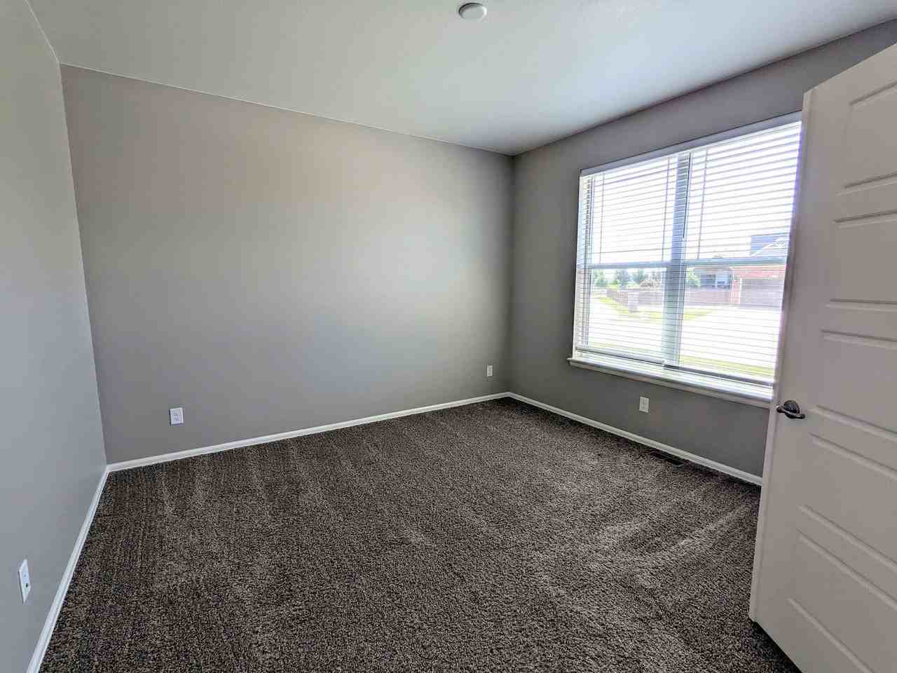 6152 Gannet Dr - Photo 4 of 34