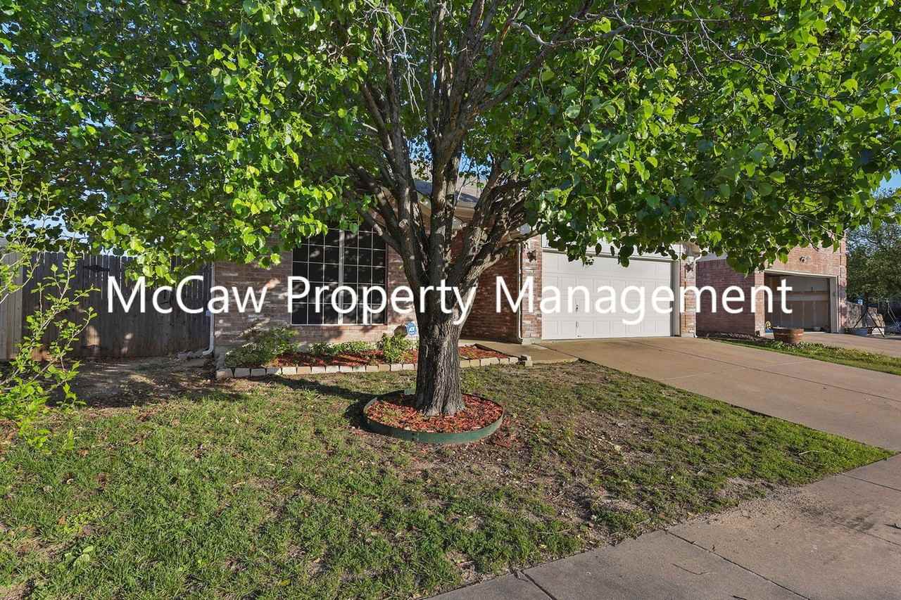 5416 Timber Ridge Dr - Photo 3 of 20