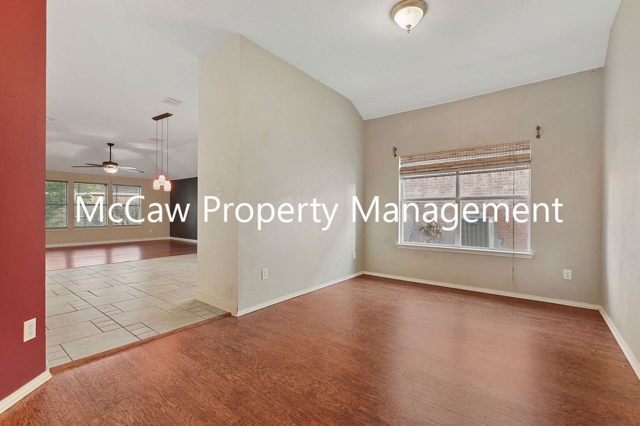 5416 Timber Ridge Dr - Photo 5 of 20