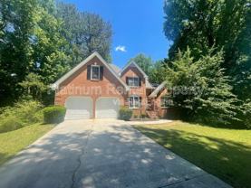 120 Colonnade Ave Sw - Photo 1 of 1