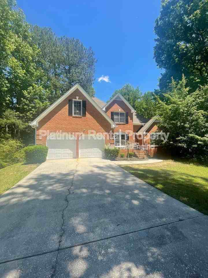 120 Colonnade Ave Sw - Photo 2 of 50