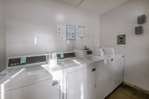 featured image of 4000 Sequoia St