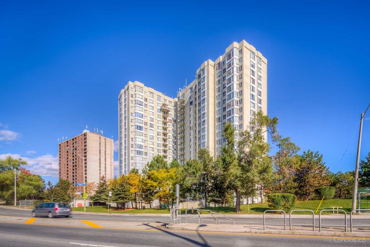 3077 Weston Rd - Photo 2 of 11