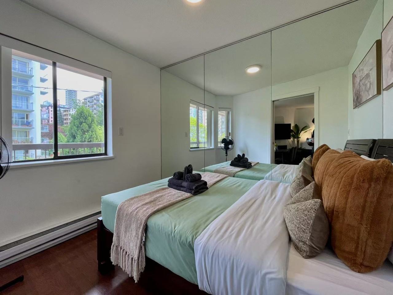 1405 Haro Street #302 - Photo 5 of 14