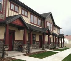 featured image of 828 E Stratford Ave