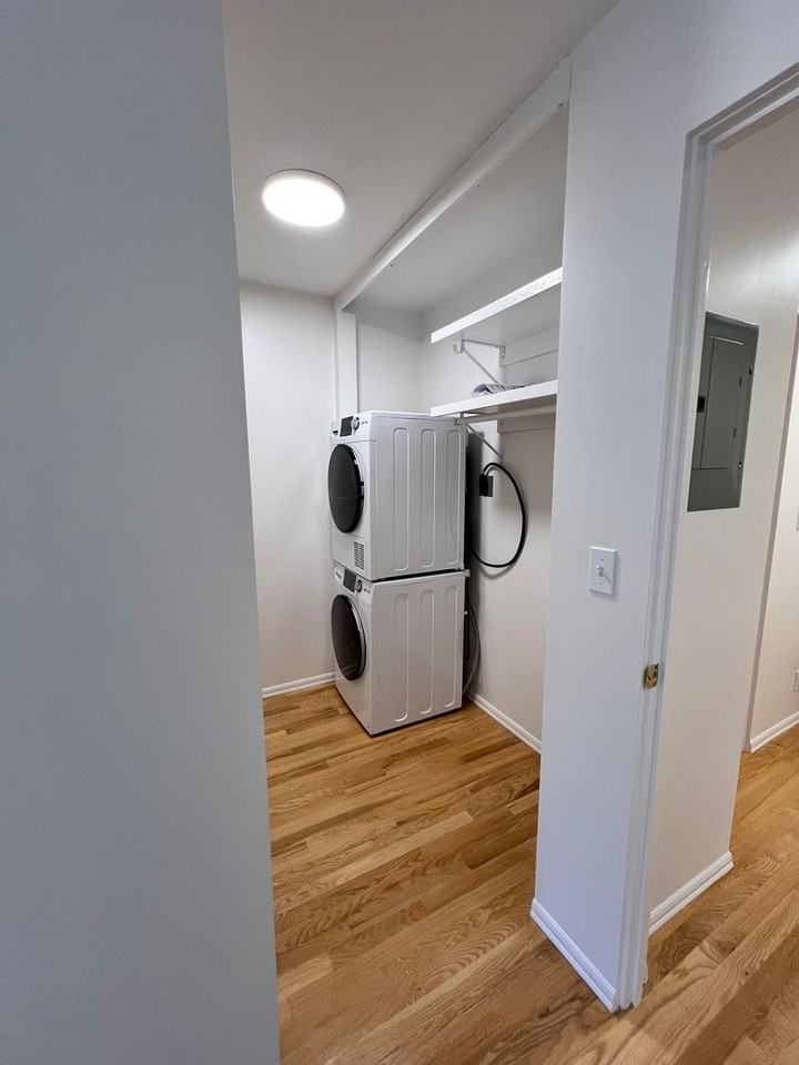 1000 1st Ave W - Photo 6 of 23