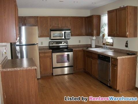 19262 Lowell St NW - Photo 2 of 12