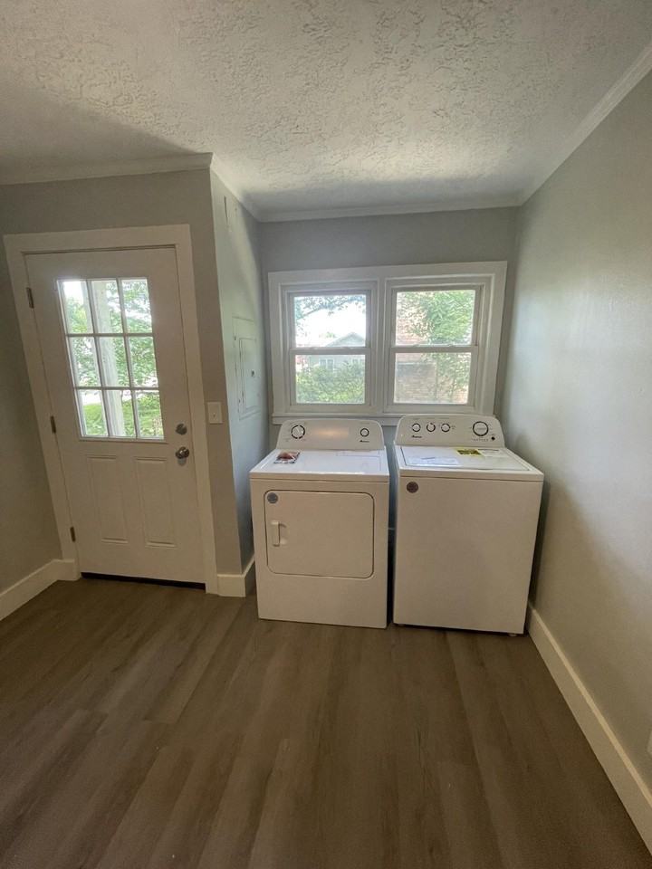 112 Elm St Apt A - Photo 7 of 7